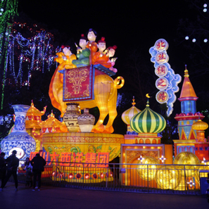 彩灯厂家制作  大型广场 自然风景区  开封红灯笼彩灯制作