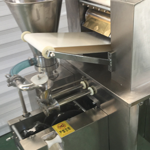 全自动数控仿手工饺子机 饺子机厂家直销 仿手工饺子机