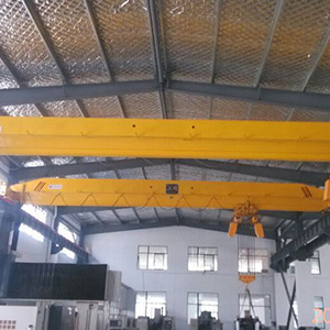 单梁桥式起重机 龙门吊，单梁起重机，双梁起重机，龙门吊销售，龙门吊租赁，龙门吊维修保养