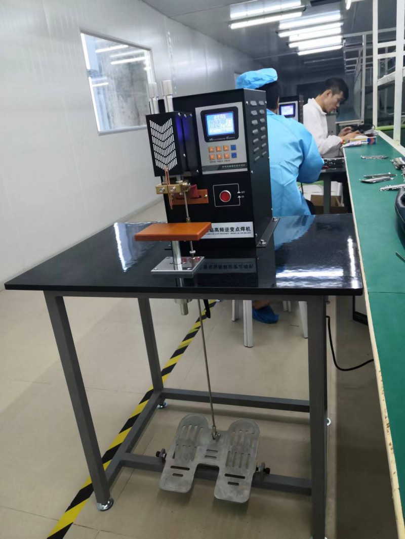 点焊机