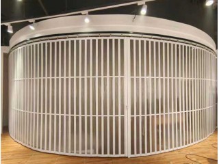 高铁站地铁站火车站水晶卷帘门河北生产厂家，水晶折叠门