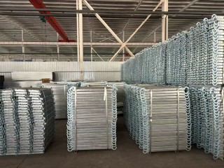 河北钢跳板厂家，沧州镀锌钢跳板，任丘鑫汇热镀锌钢踏板厂家